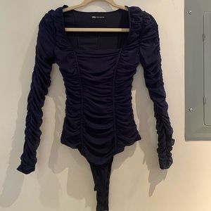 XS Zara navy blue ruched bodysuit with long sleeves. Only worn once!